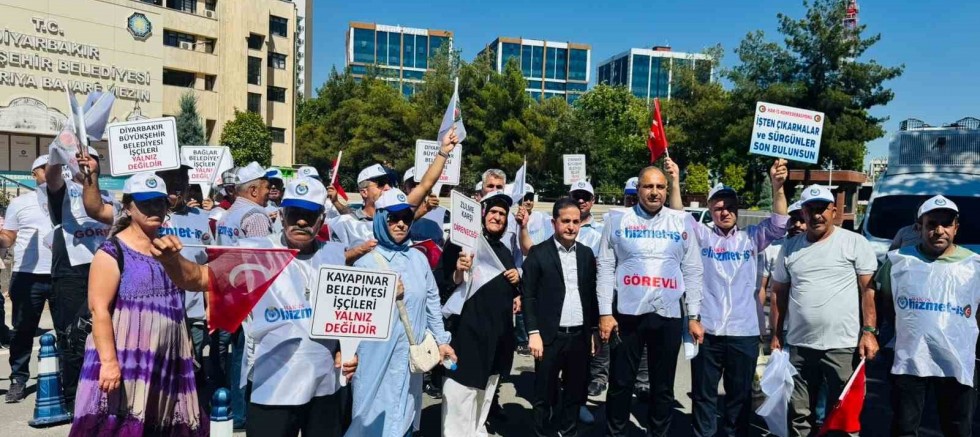 Aküzüm, işten çıkarılan işçiler ile bir araya geldi