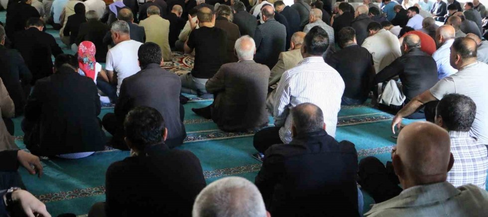 Bozkuş’un mevlidi siyasetçileri ve iş dünyasını buluşturdu