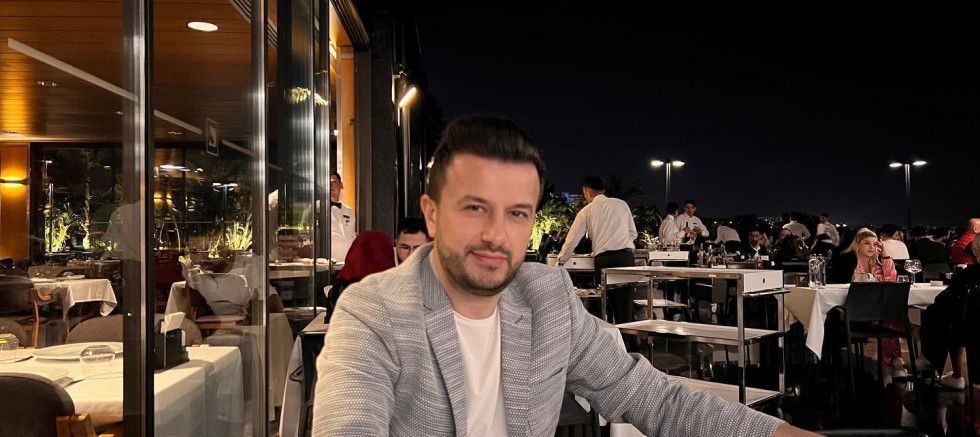 Demirok Group Yönetim Kurulu Başkanı Süleyman Demirok'tan Polis Teşkilatına Anlamlı Mesaj