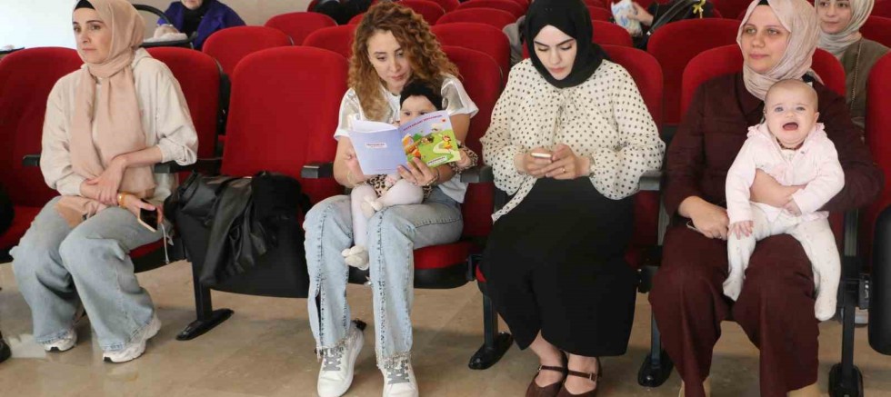 Diyarbakır’da lohusa anneler için bilgilendirme toplantısı düzenlendi