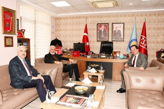 Ensarioğlu ve İler Rektör Eronat’ı Ziyaret Etti