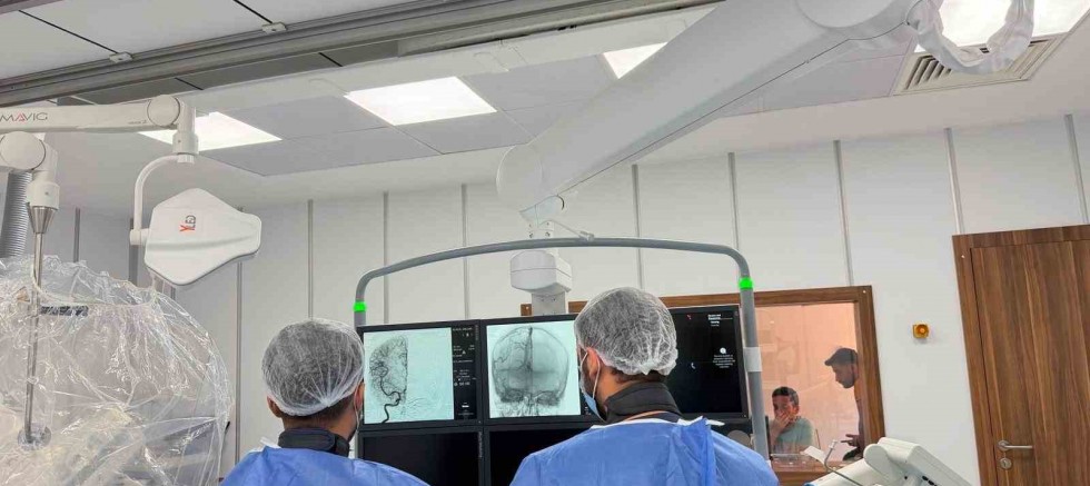 Gazi Yaşargil Eğitim ve Araştırma Hastanesi’nde yeni anjiyo cihazı hizmete açıldı