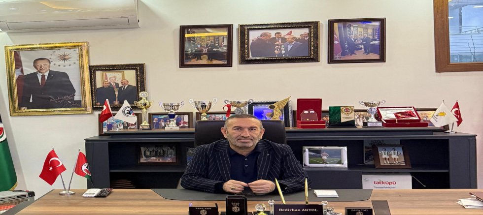 Akyol'dan Anneler Günü Mesajı