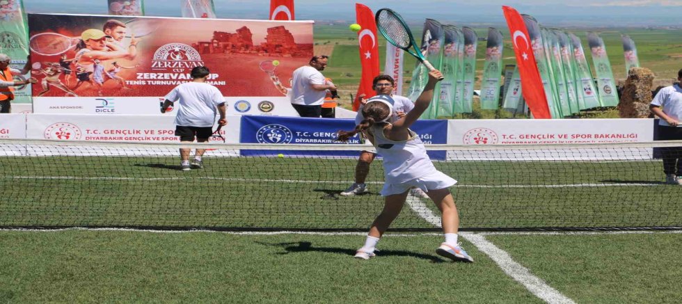 Diyarbakır’da 2. Zerzevan Cup lansmanı tarihi kalede gerçekleştirildi