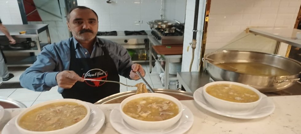 MEŞHUR PAÇACI ESAT USTA’DAN KURBAN BAYRAMI MESAJI