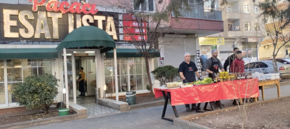 Ramazan’da Lezzetin Buluşma Noktası: Meşhur Paçacı Esat Usta