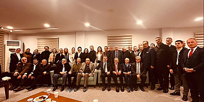 Cumhur İttifakı adayı Ali Talip Özdemir, Bakırköy Mardin Eğitim Kültür Vakfı'nı ziyaret etti