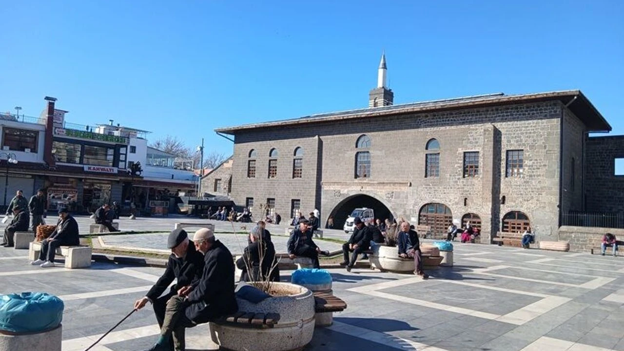 Diyarbakır’da 90 yaş üstü 3 Bin 614 kişi yaşıyor: Nüfusun Yüzde 77’si Kadın