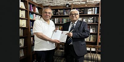 Diyarbakır’da Eğitimci – Yazar Evirgen’in imza gününde anlamlı buluşma