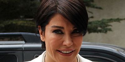 Eski manken Deniz Akkaya’ya kızına şiddet uyguladığı iddiasıyla 4 ay 27 gün hapis cezası