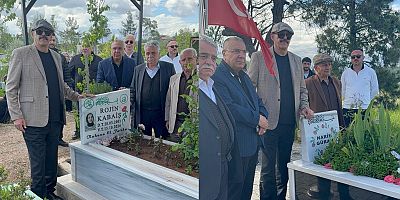 Eşref Saral, Rojin ve Narin’in Kabri Başında Dua Etti