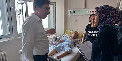 Yatan Hastalara Başhekim Sürprizi